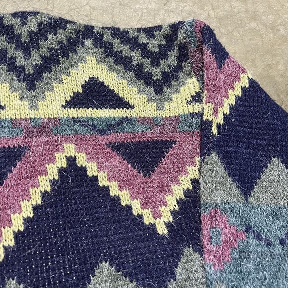 Vintage 80s Navy Pattern Mohair-Like Acrylic Sweater - Picture 2 of 3